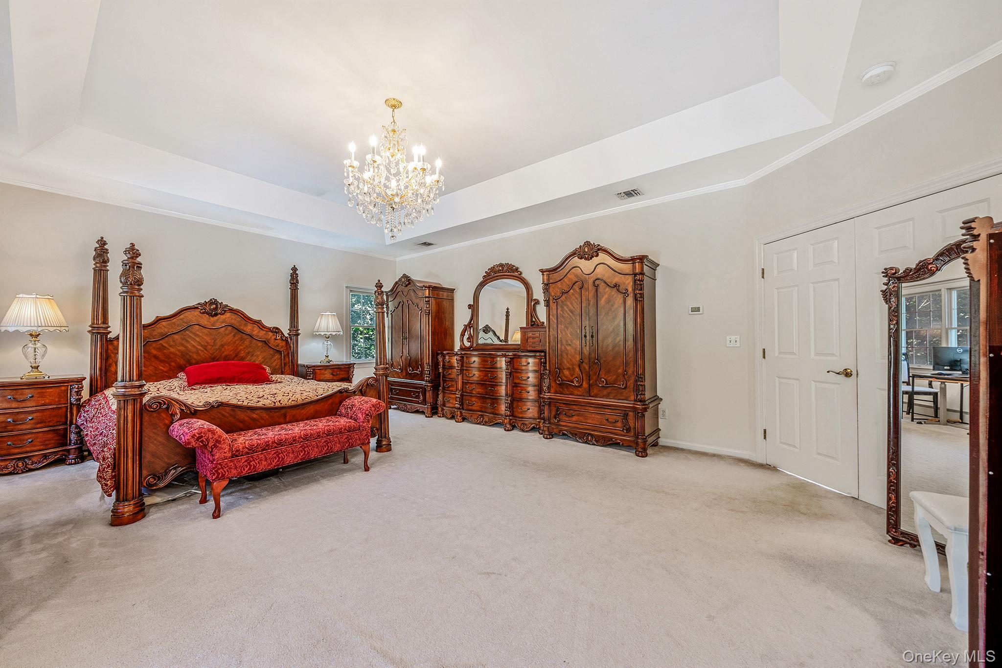 3 Kohlsaat Court, Smithtown, NY 11787