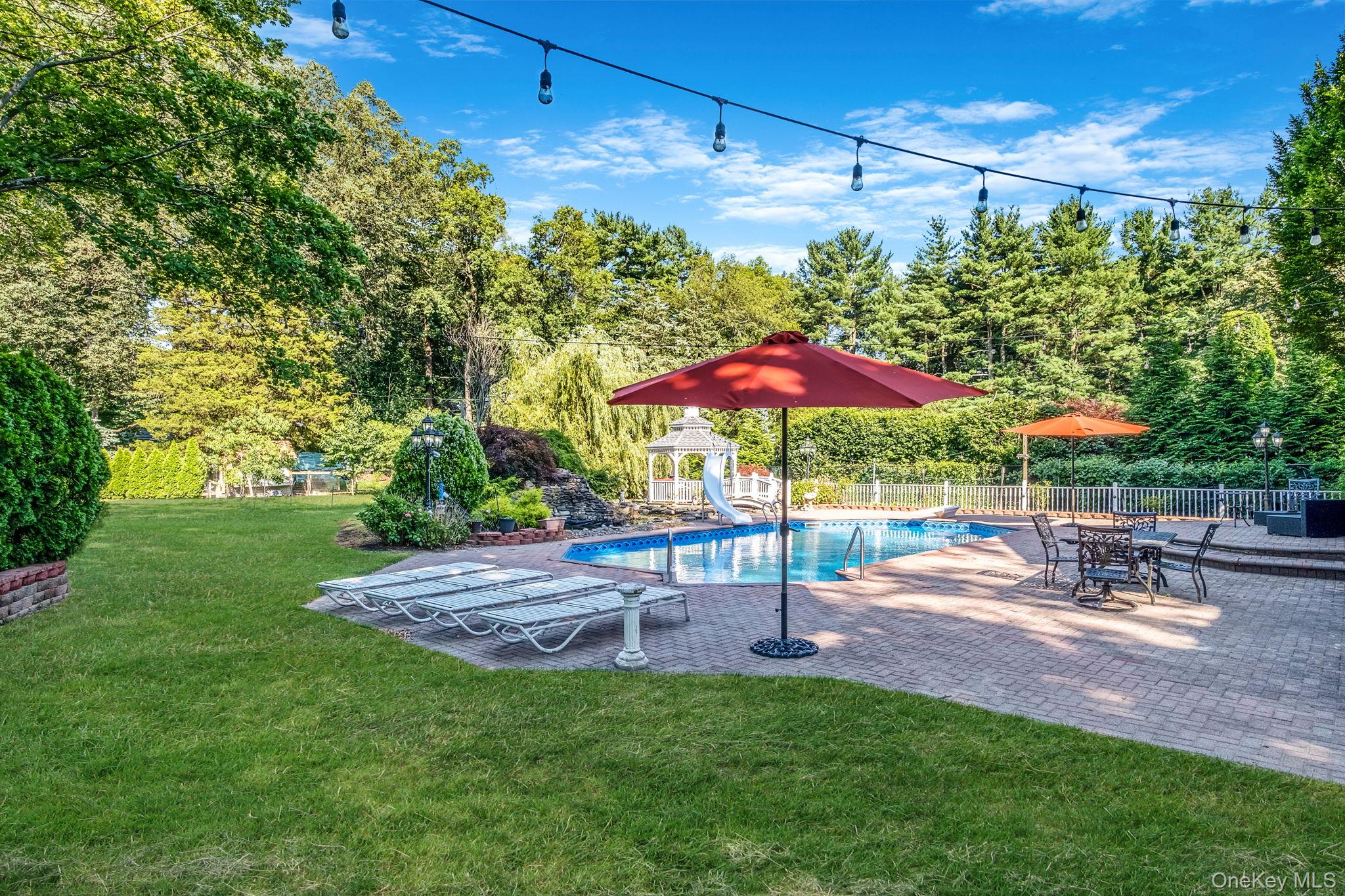 3 Kohlsaat Court, Smithtown, NY 11787