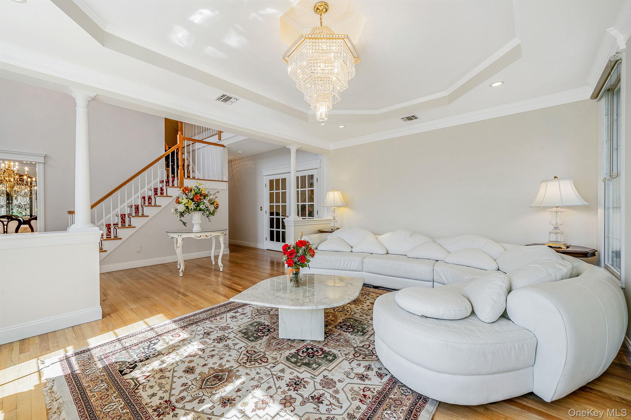 3 Kohlsaat Court, Smithtown, NY 11787