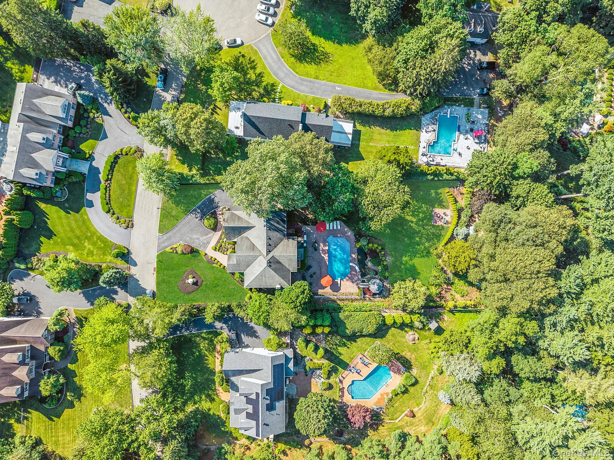 3 Kohlsaat Court, Smithtown, NY 11787