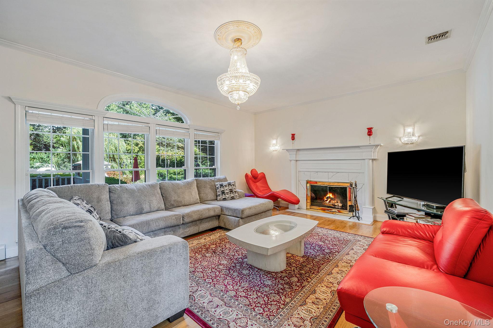 3 Kohlsaat Court, Smithtown, NY 11787