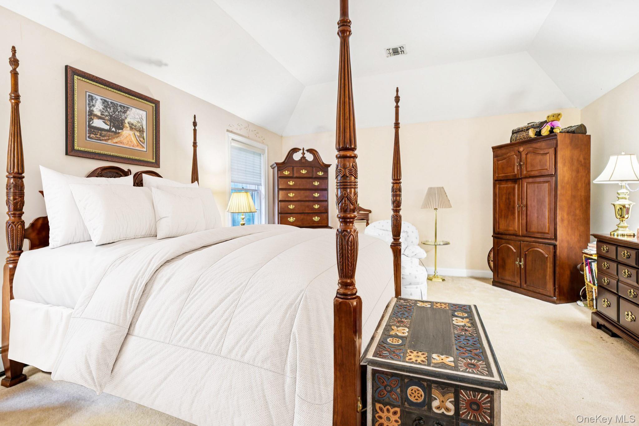 10 Bryan Meadow Path, Northport, NY 11768