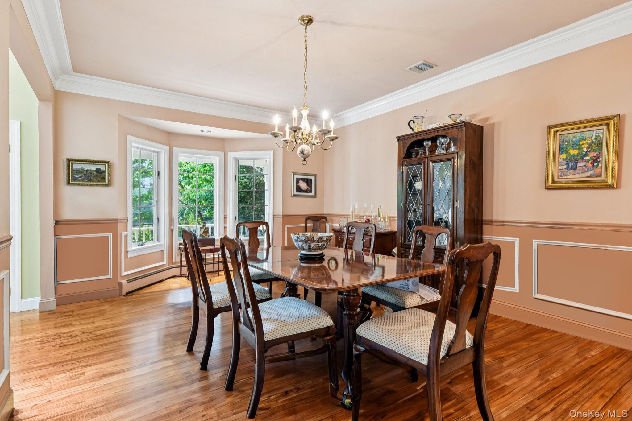 10 Bryan Meadow Path, Northport, NY 11768