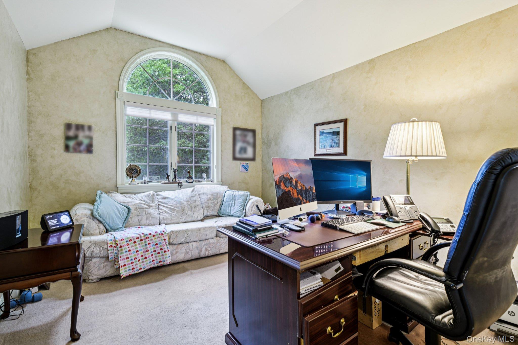 10 Bryan Meadow Path, Northport, NY 11768