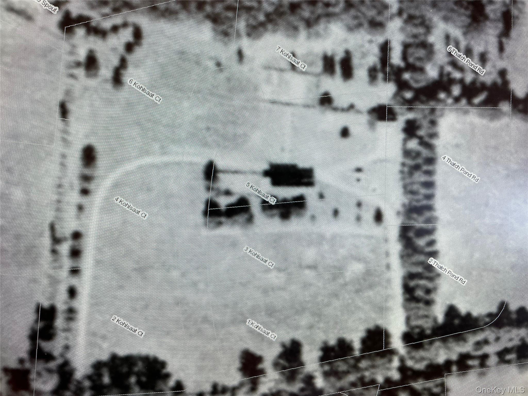 5 Kohlsaat Court, Smithtown, NY 11787