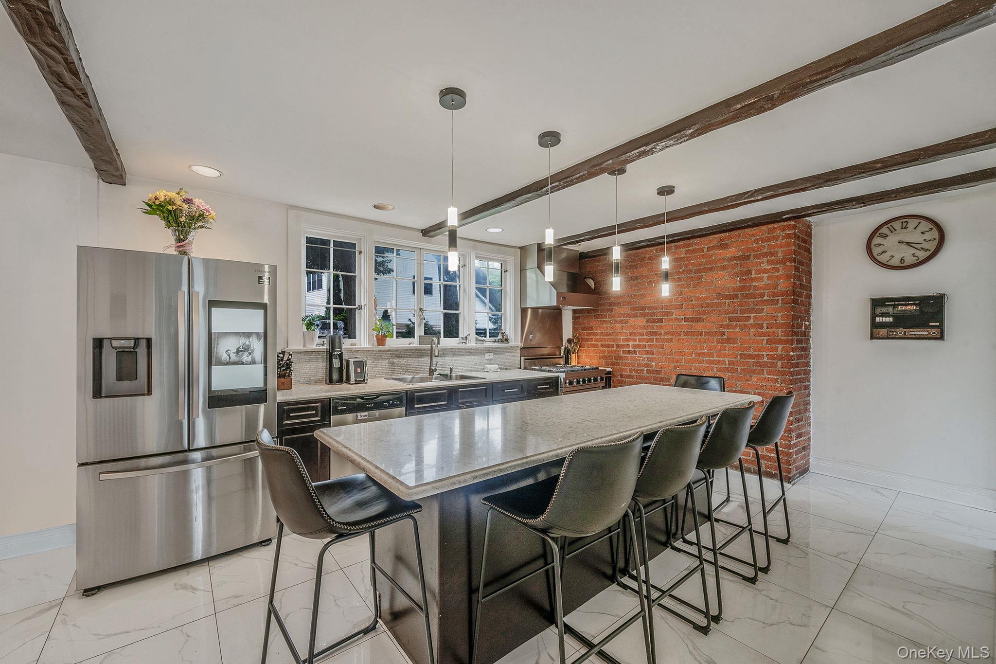 5 Kohlsaat Court, Smithtown, NY 11787