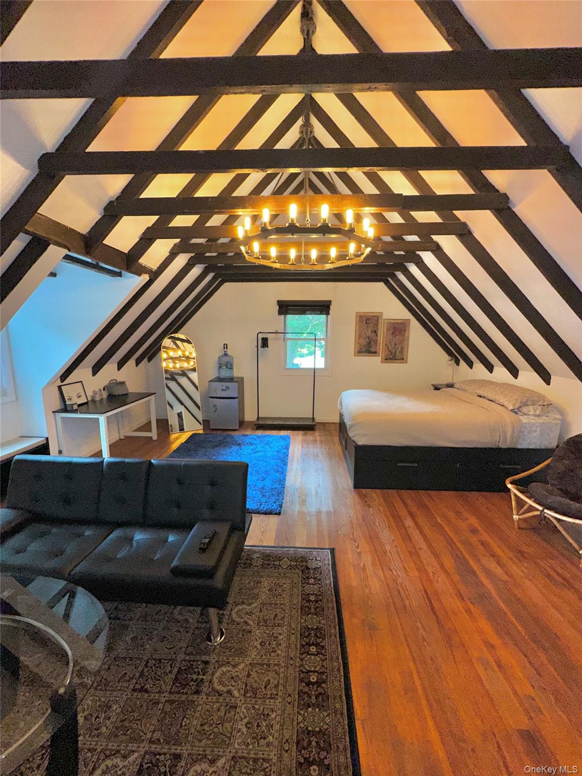 5 Kohlsaat Court, Smithtown, NY 11787