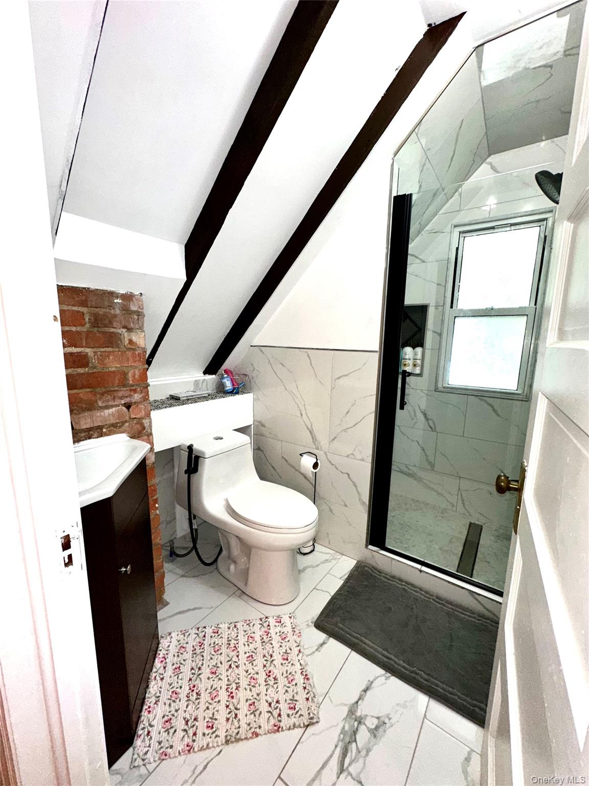 5 Kohlsaat Court, Smithtown, NY 11787