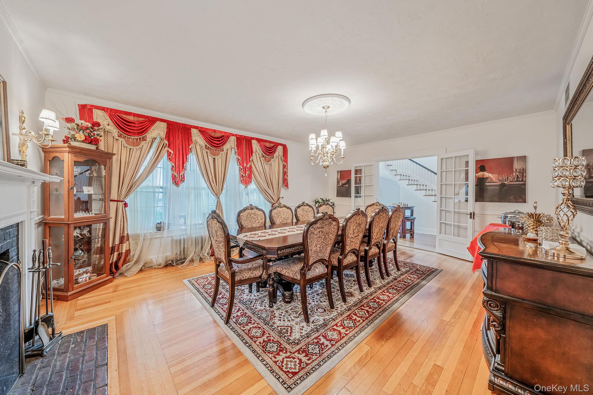 5 Kohlsaat Court, Smithtown, NY 11787