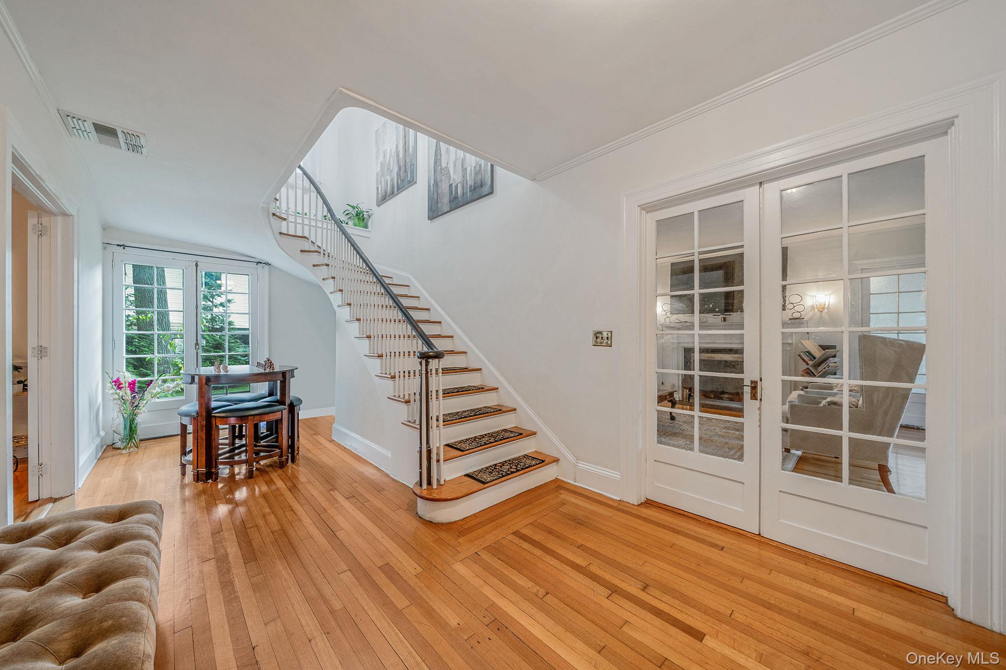 5 Kohlsaat Court, Smithtown, NY 11787