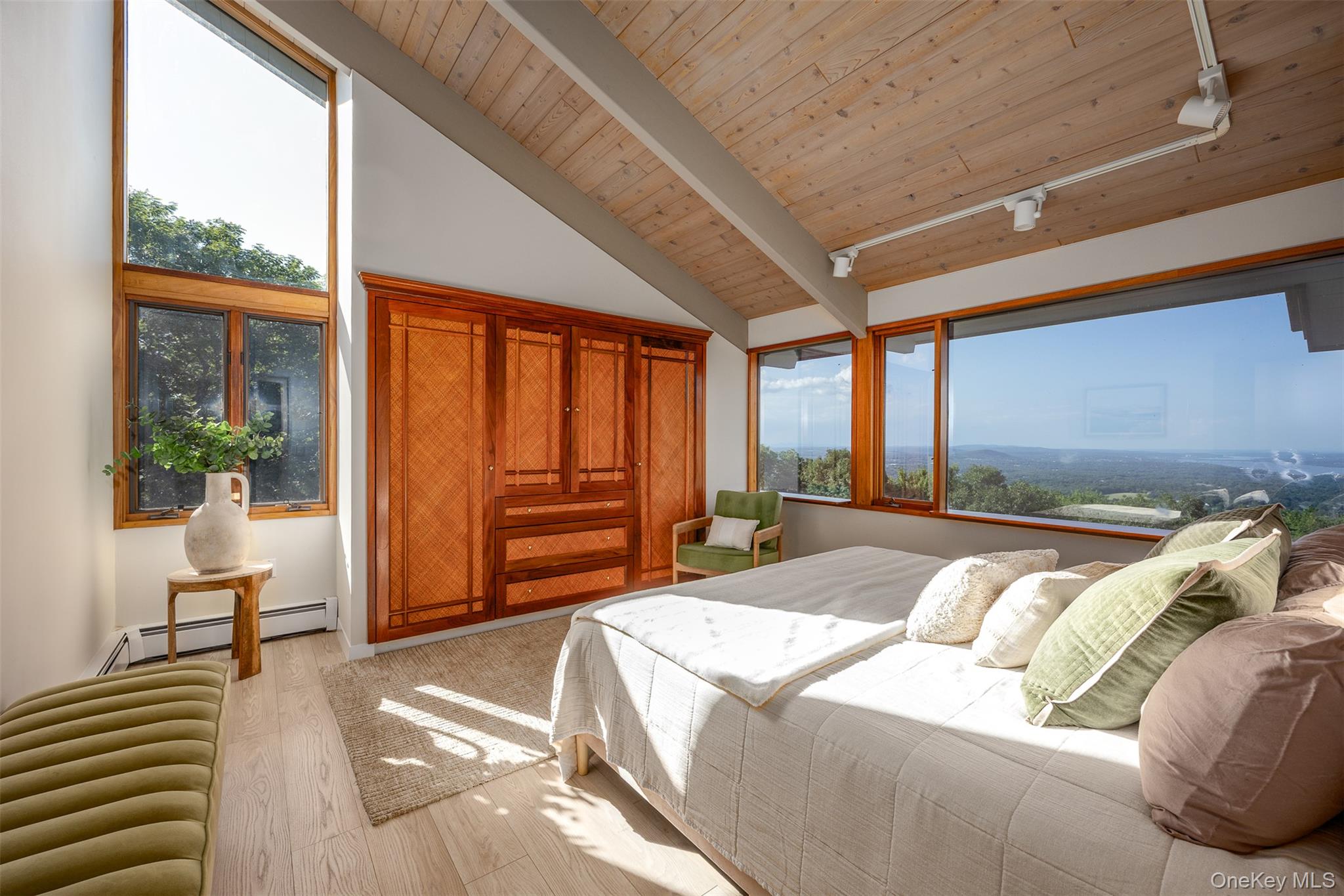 12 Mountain Brook Road, Cornwall, NY 12518