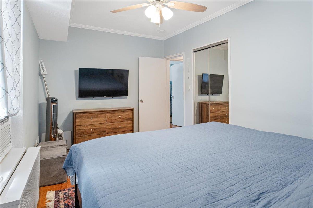 81 Edwards Street # T, Roslyn Heights, NY 11577