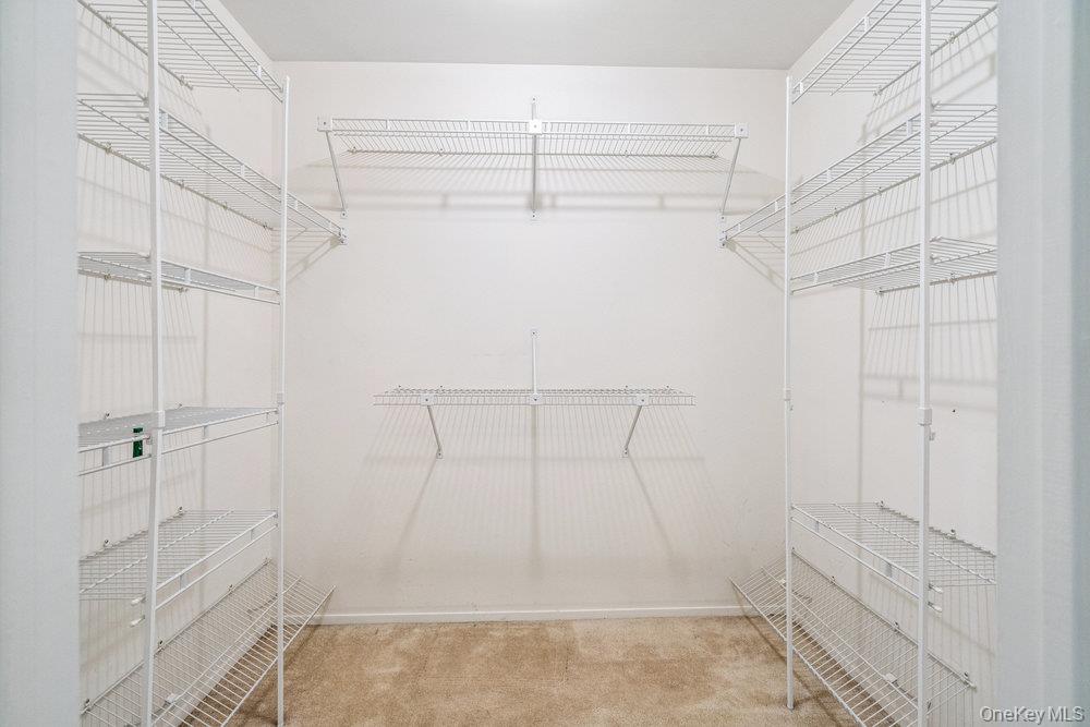 914 Fenway Road, Saint James, NY 11780