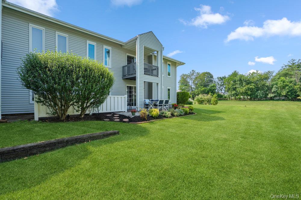 914 Fenway Road, Saint James, NY 11780