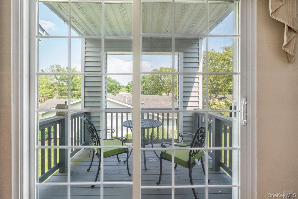 914 Fenway Road, Saint James, NY 11780