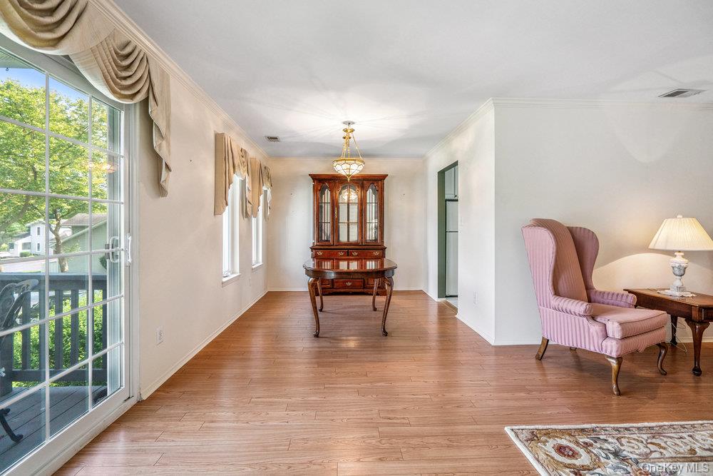 914 Fenway Road, Saint James, NY 11780