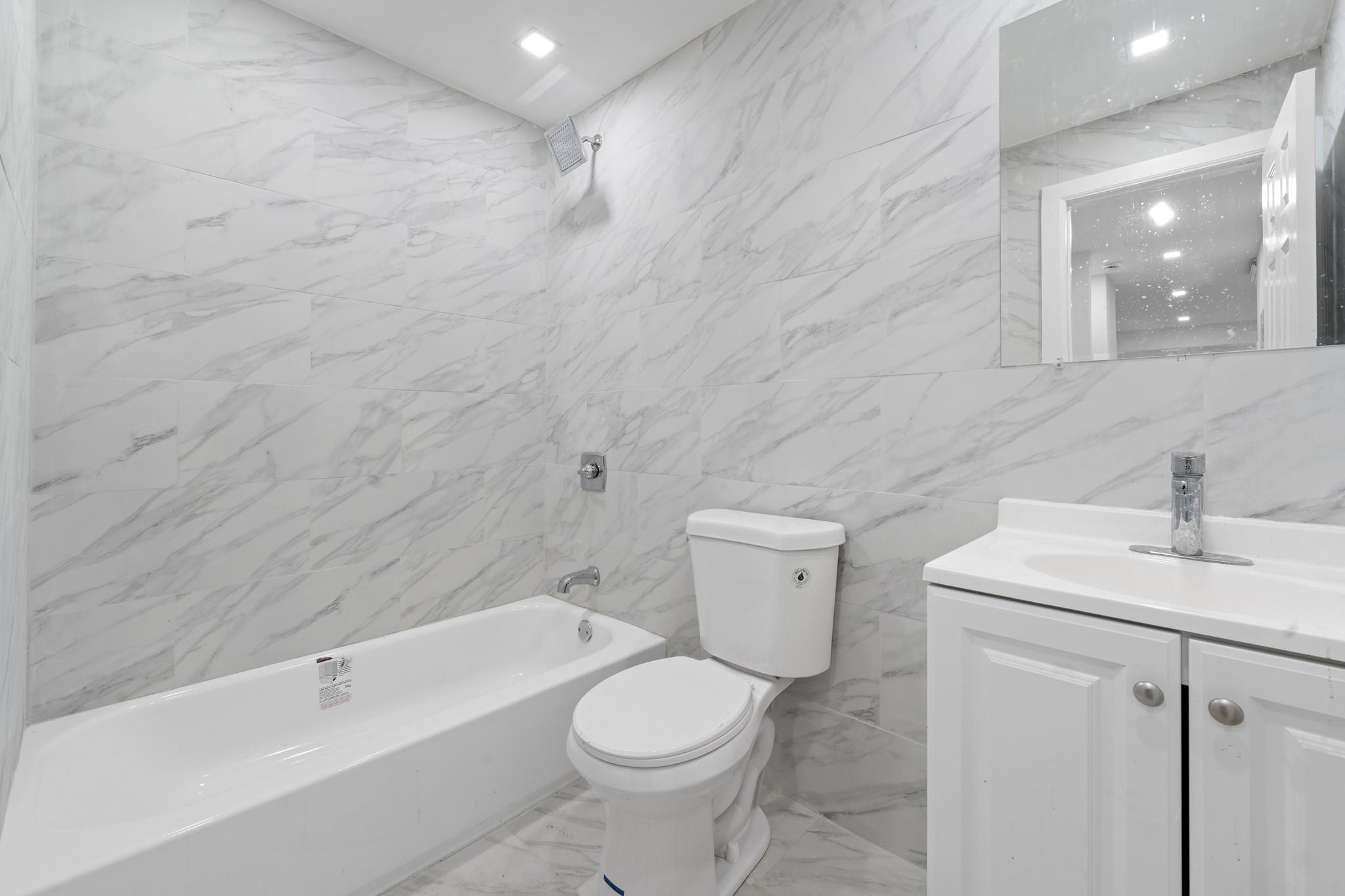 19432 113th Road, Hollis, NY 11412