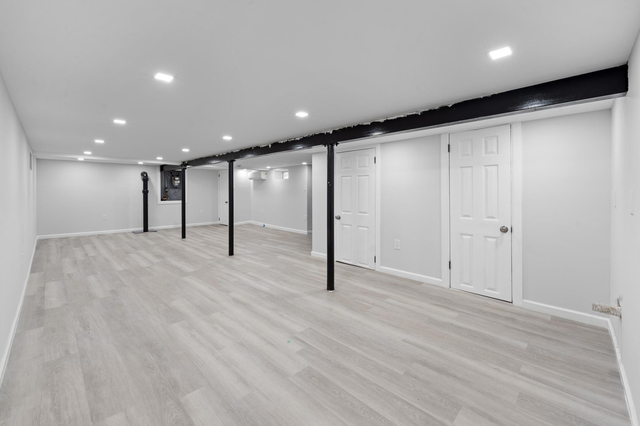 19432 113th Road, Hollis, NY 11412