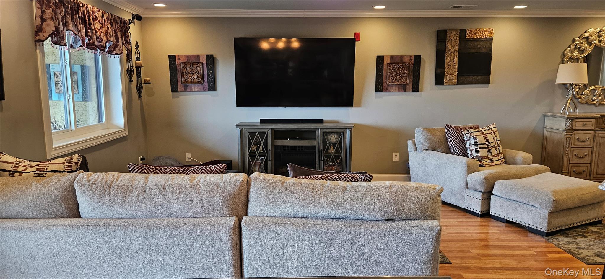 12 Omni Parc Drive, Nanuet, NY 10954