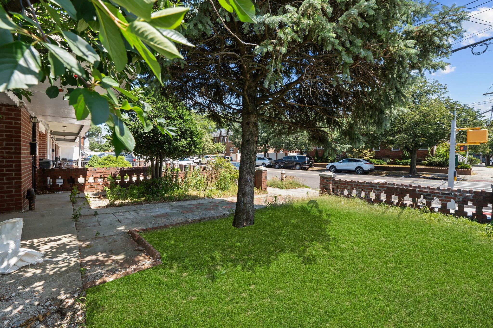 11501 Linden Boulevard, South Ozone Park, NY 11420