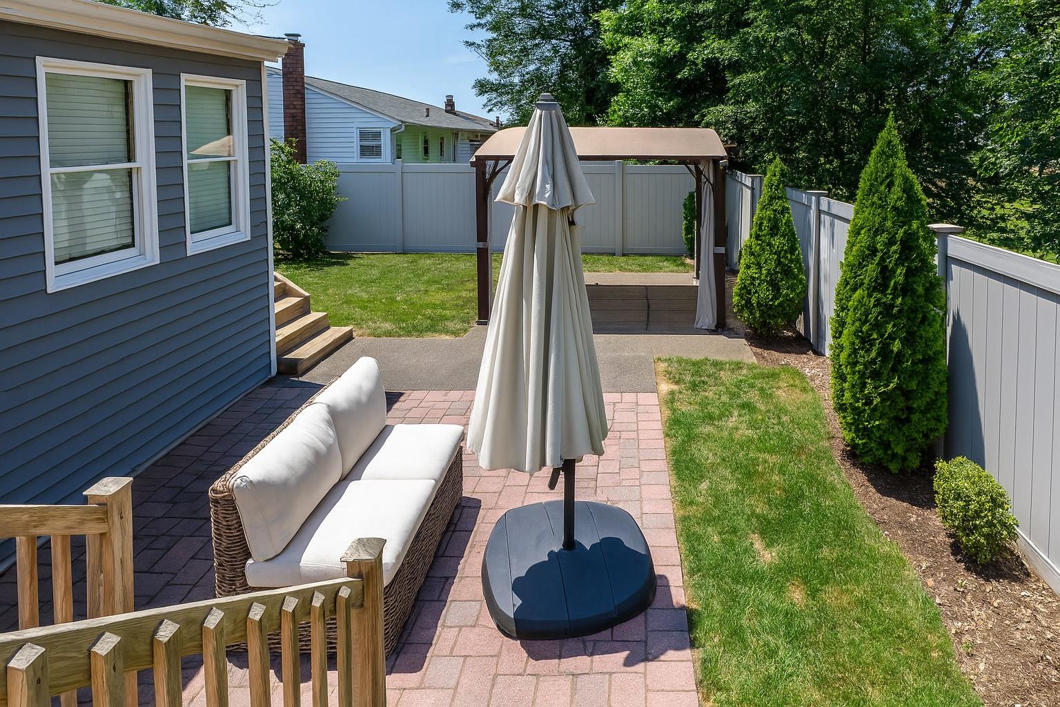 101 Toronto Avenue, Massapequa, NY 11758