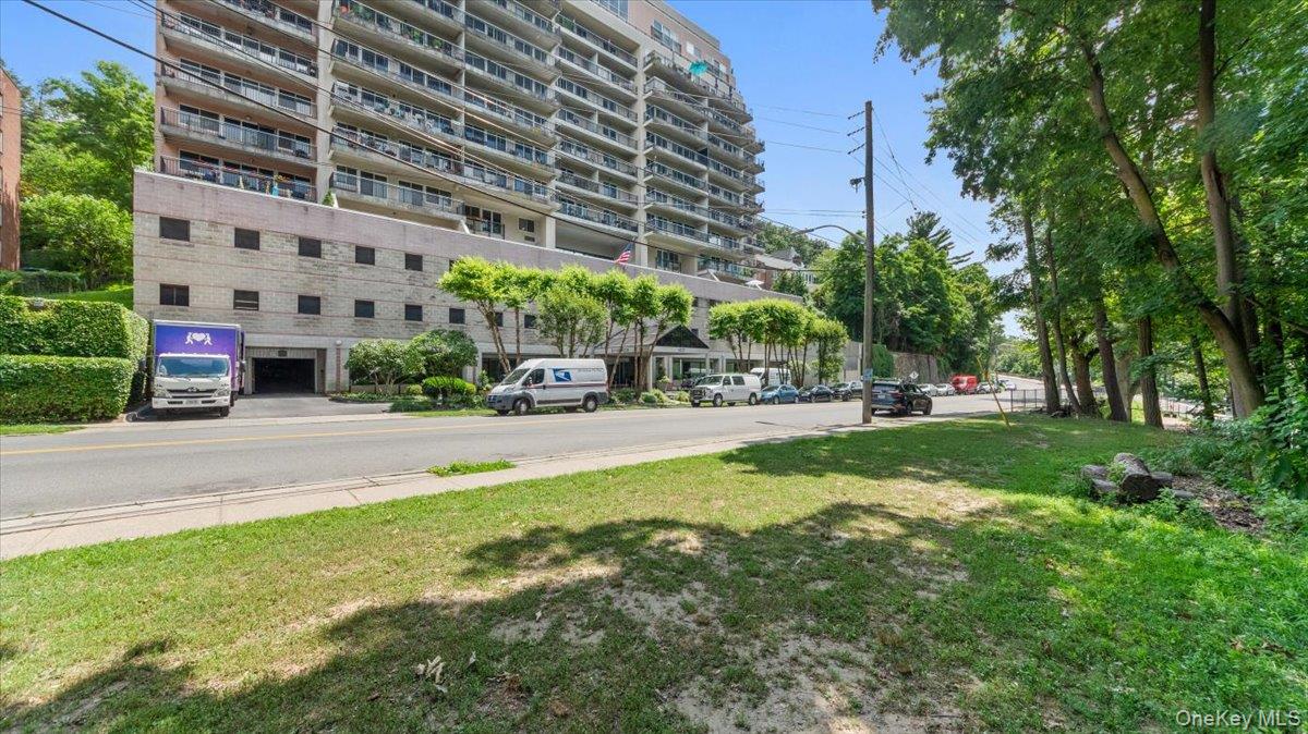 1020 Warburton Avenue # 9C, Yonkers, NY 10701