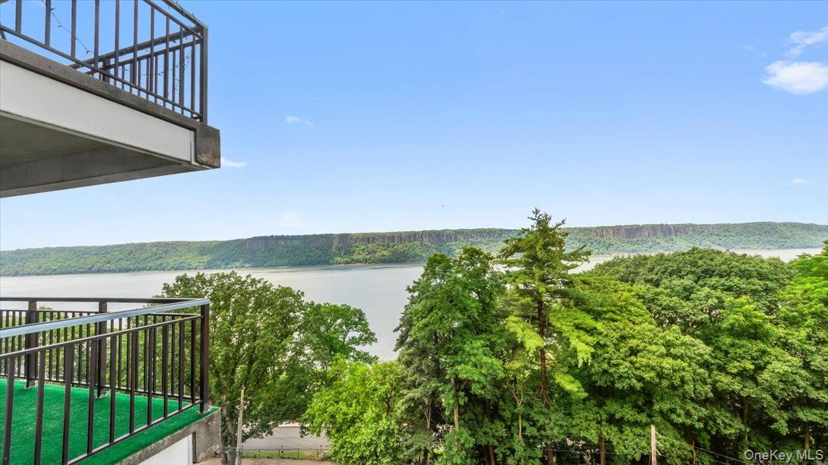 1020 Warburton Avenue # 9C, Yonkers, NY 10701