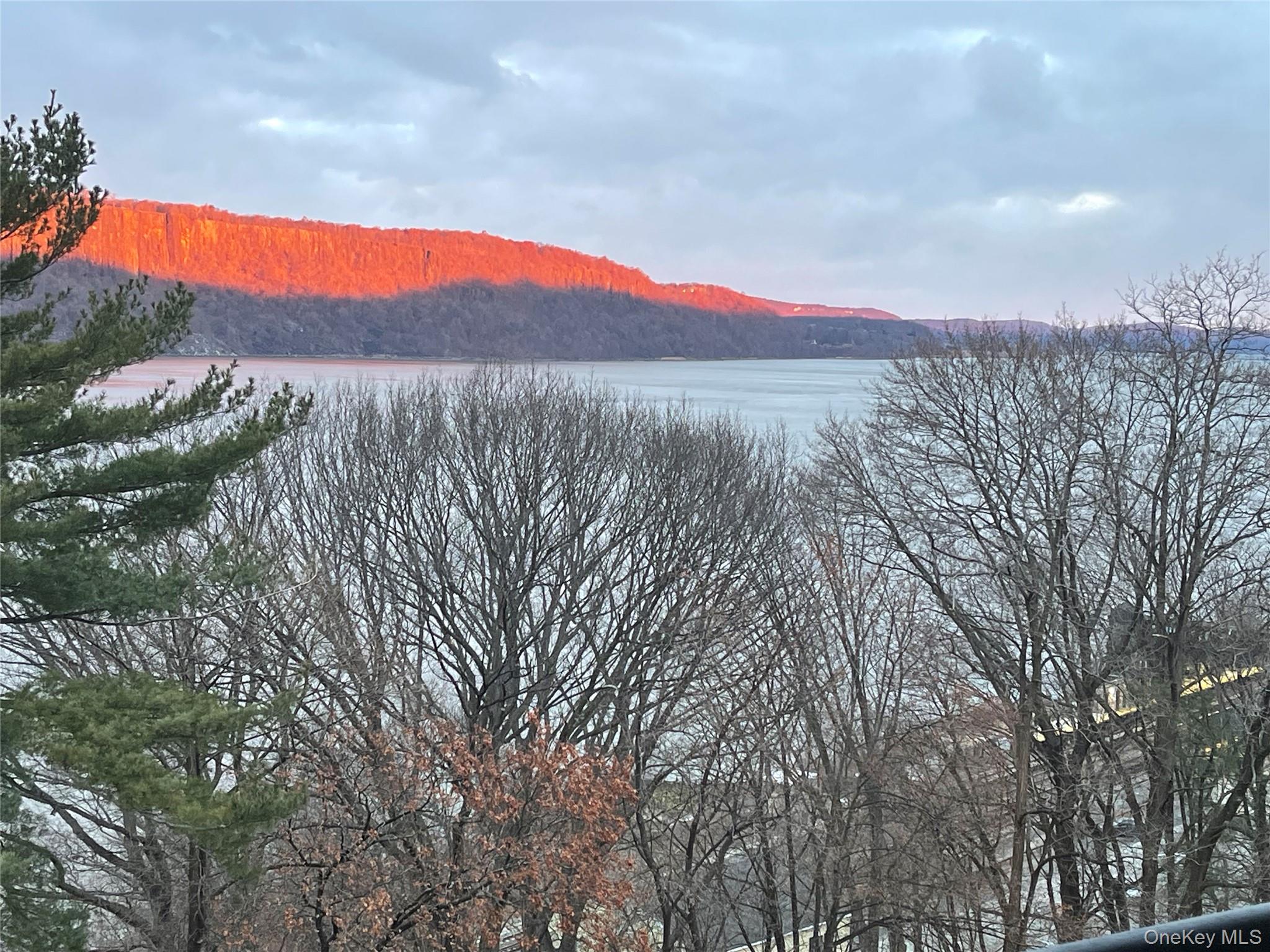 1020 Warburton Avenue # 9C, Yonkers, NY 10701