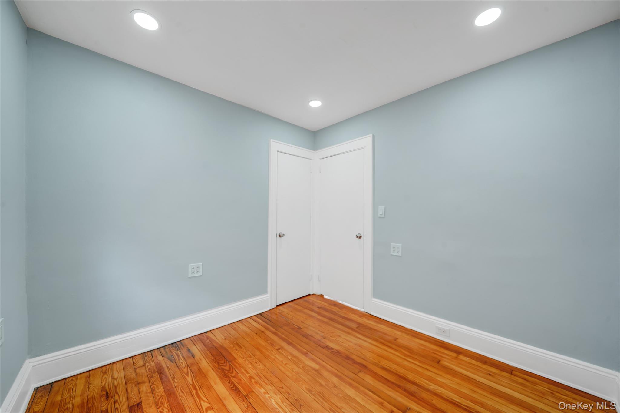 6915 Loubet, Forest Hills, NY 11375