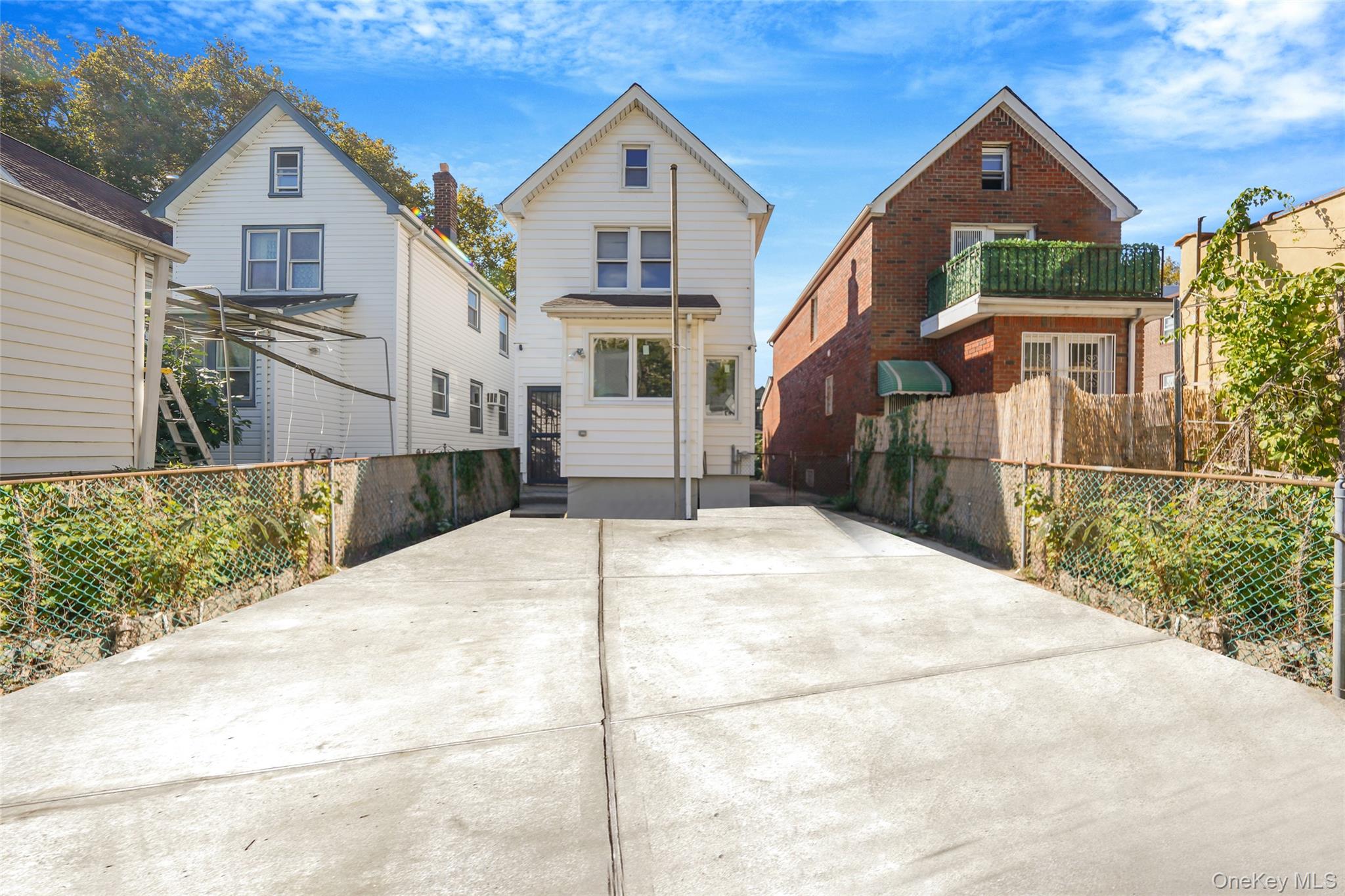 6915 Loubet, Forest Hills, NY 11375