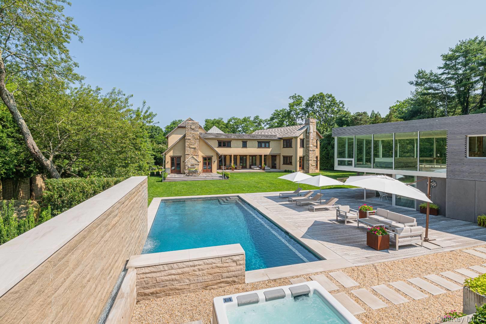 15 Eastway Drive, Southampton, NY 11968