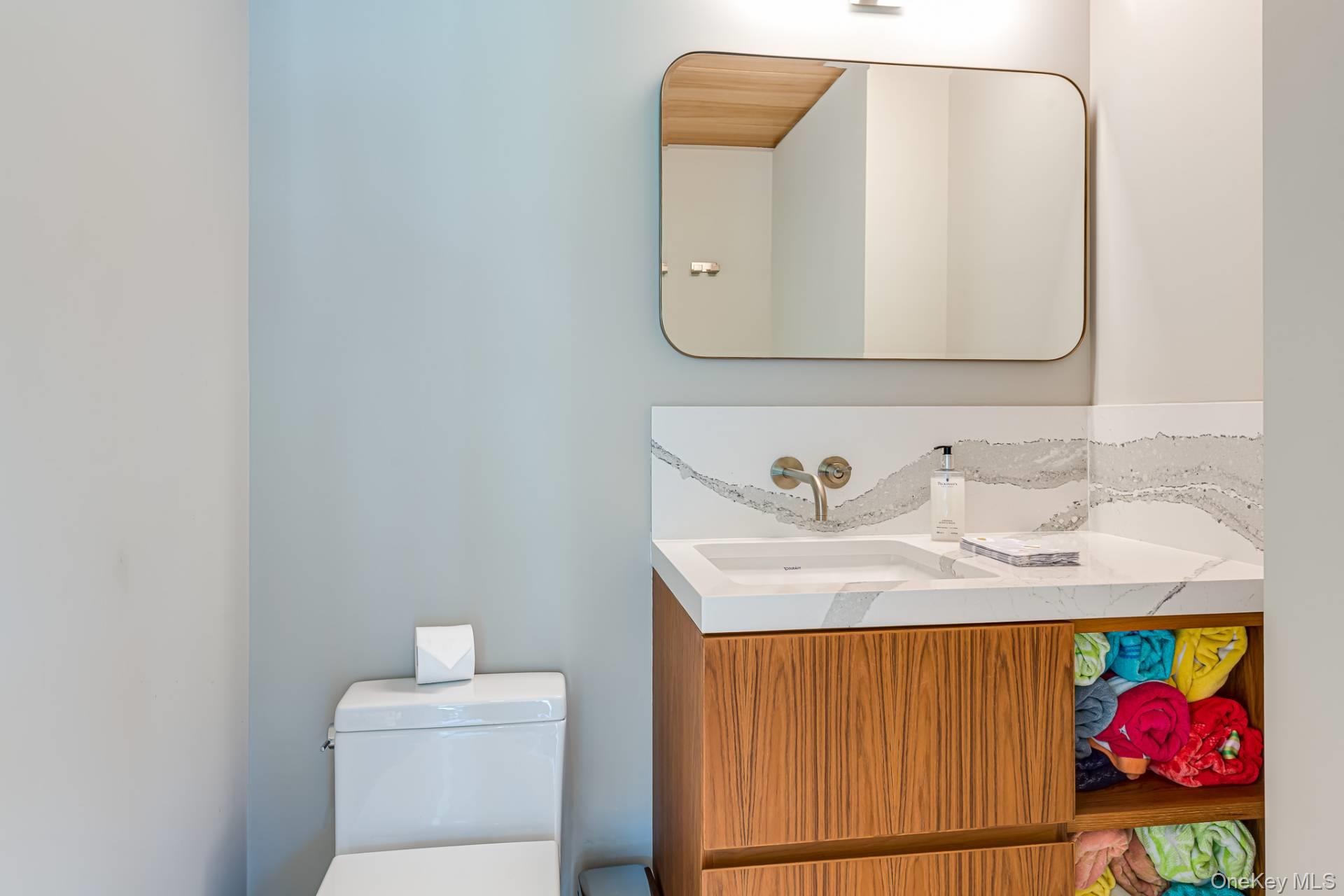 15 Eastway Drive, Southampton, NY 11968