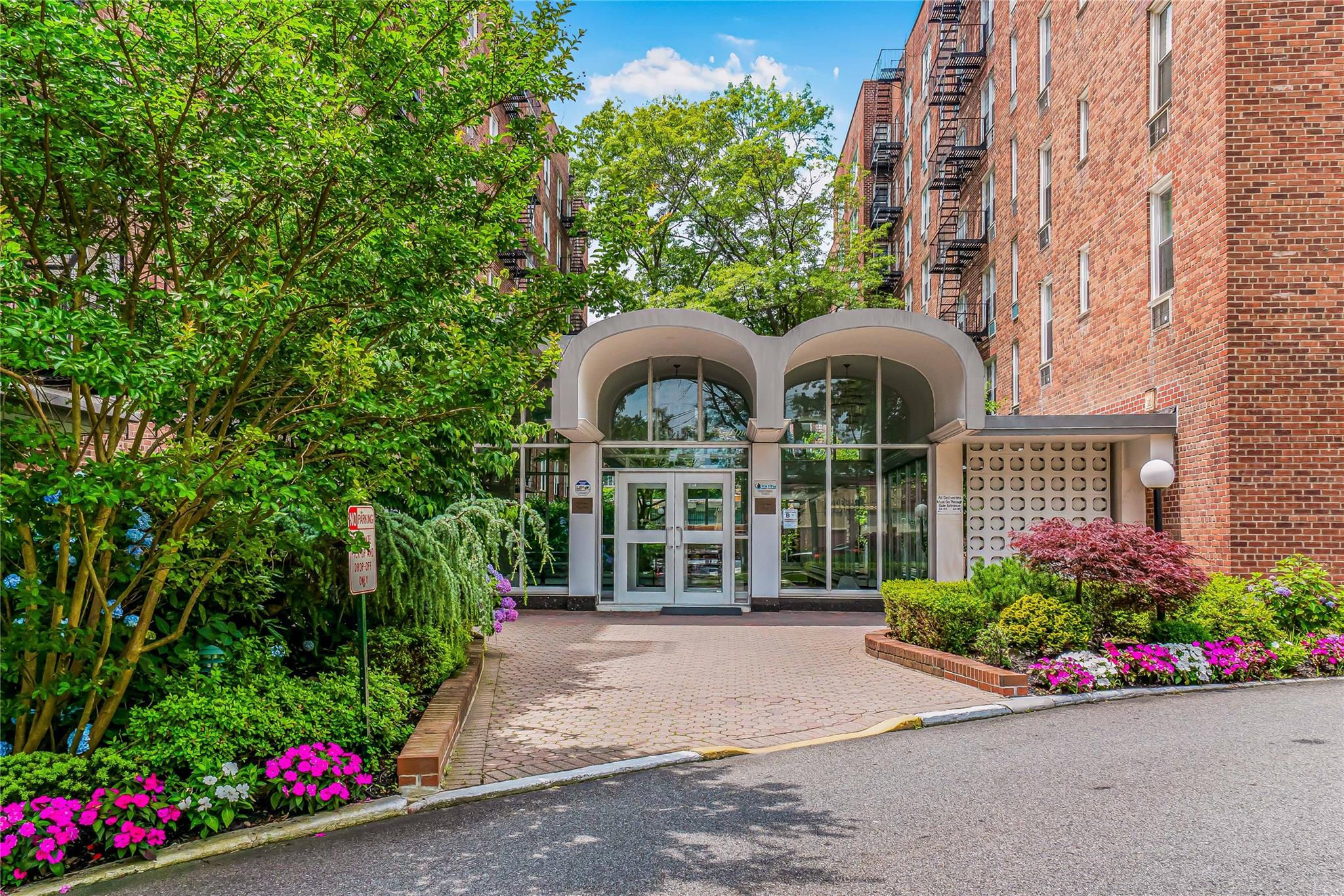 5444 Little Neck Parkway # 6C, Little Neck, NY 11362