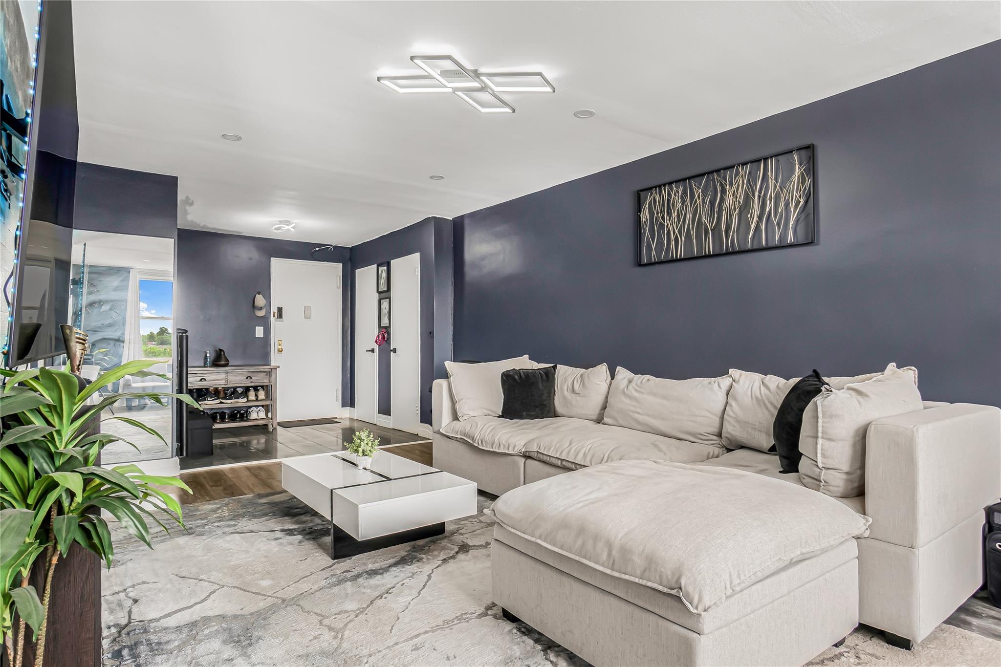 5444 Little Neck Parkway # 6C, Little Neck, NY 11362