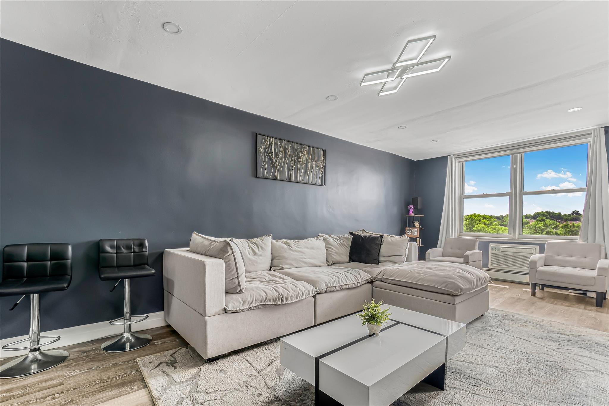 5444 Little Neck Parkway # 6C, Little Neck, NY 11362