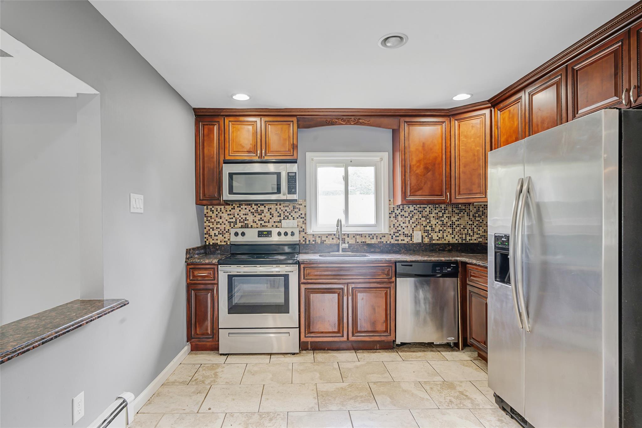 281 Carlls Path, Deer Park, NY 11729