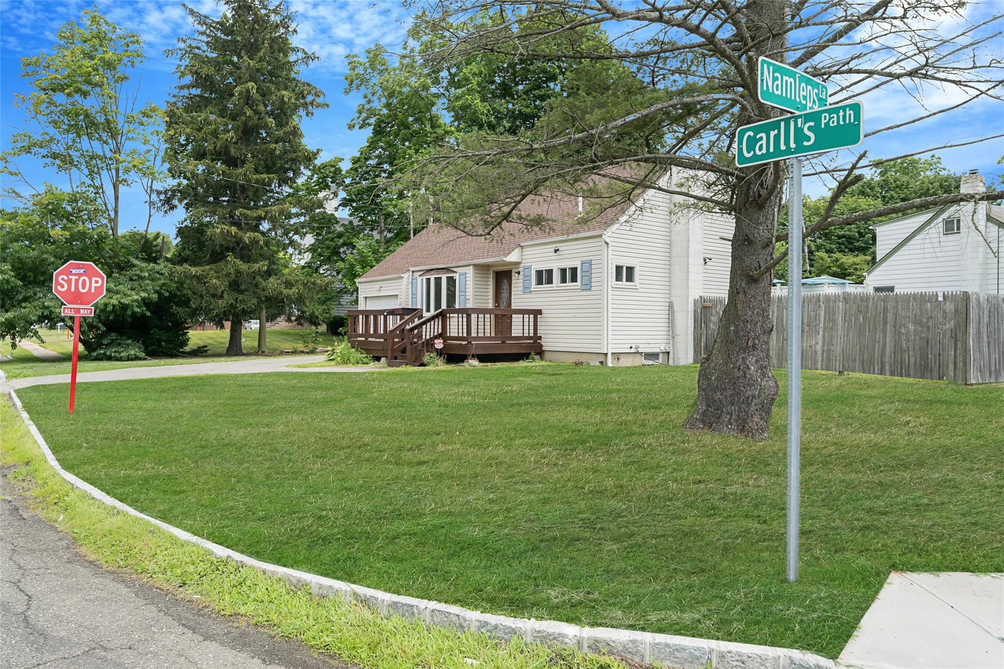 281 Carlls Path, Deer Park, NY 11729