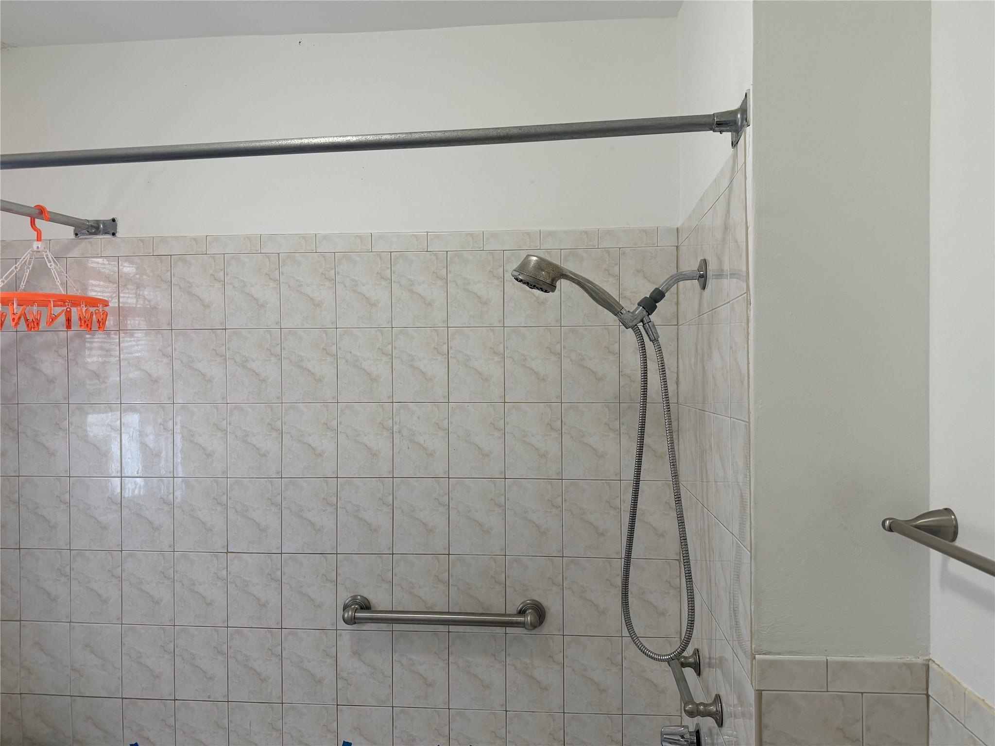 19022 111th Road, Saint Albans, NY 11412