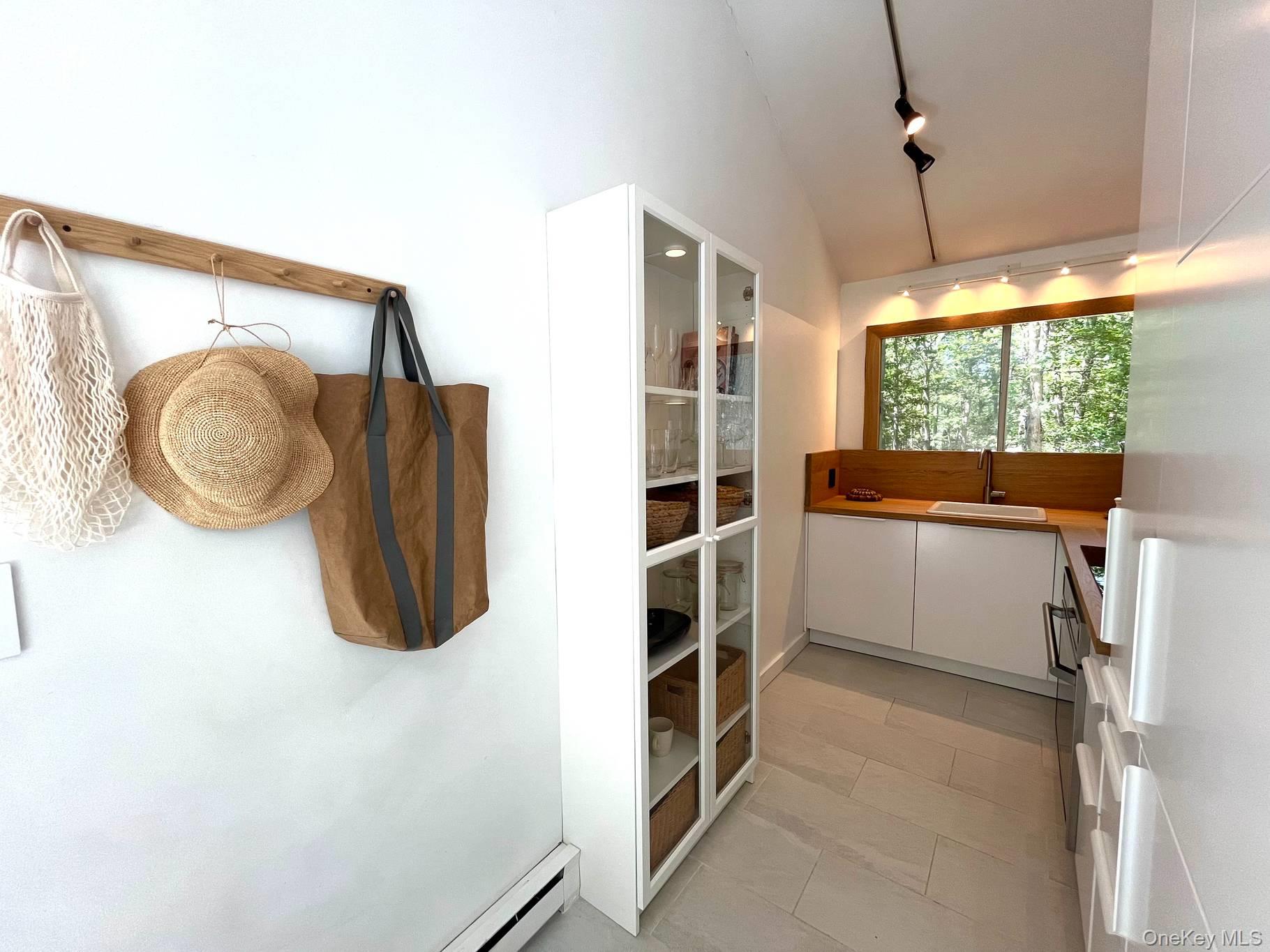 8 Beverly Road, East Hampton, NY 11937