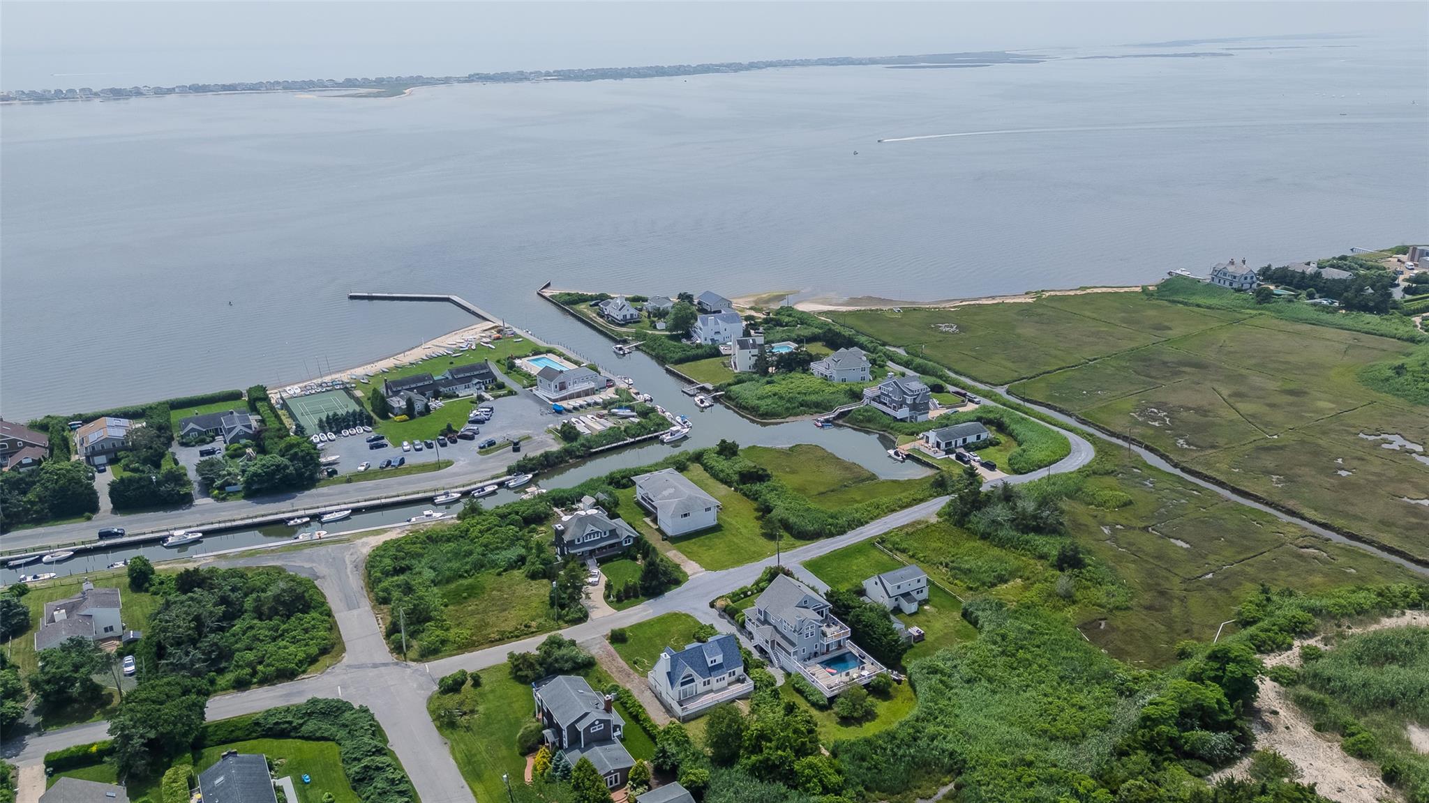 10 Bayview Road, Remsenburg, NY 11960