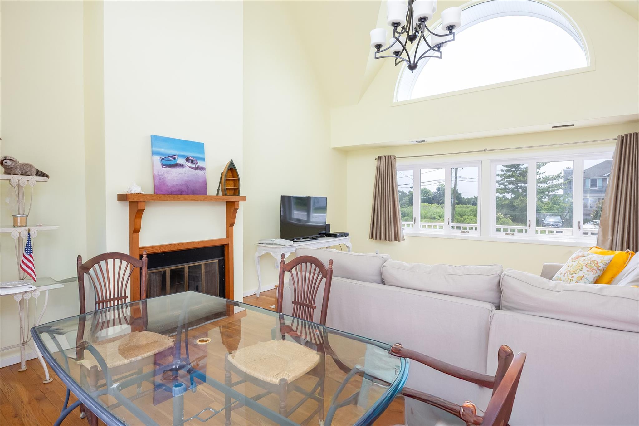 10 Bayview Road, Remsenburg, NY 11960