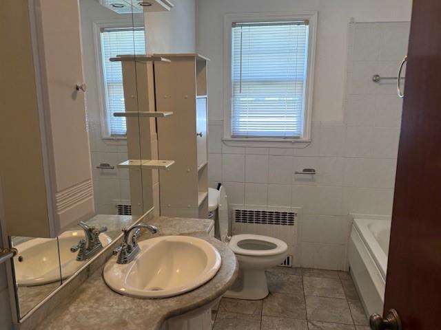 624 Adams Avenue, Lindenhurst, NY 11757