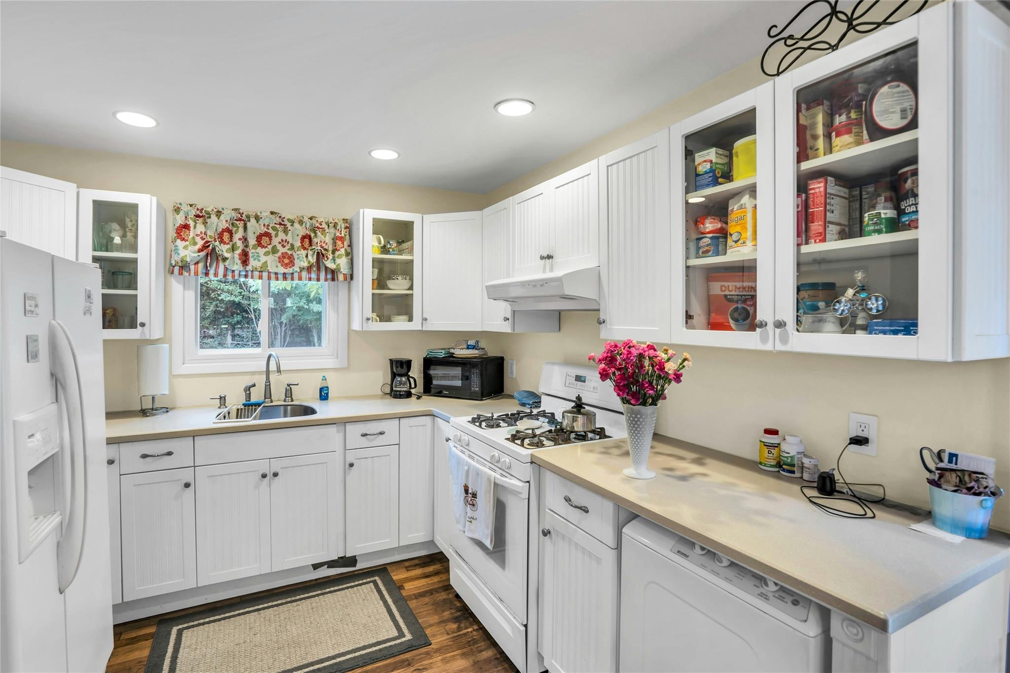 11 Grove Avenue, Saint James, NY 11780