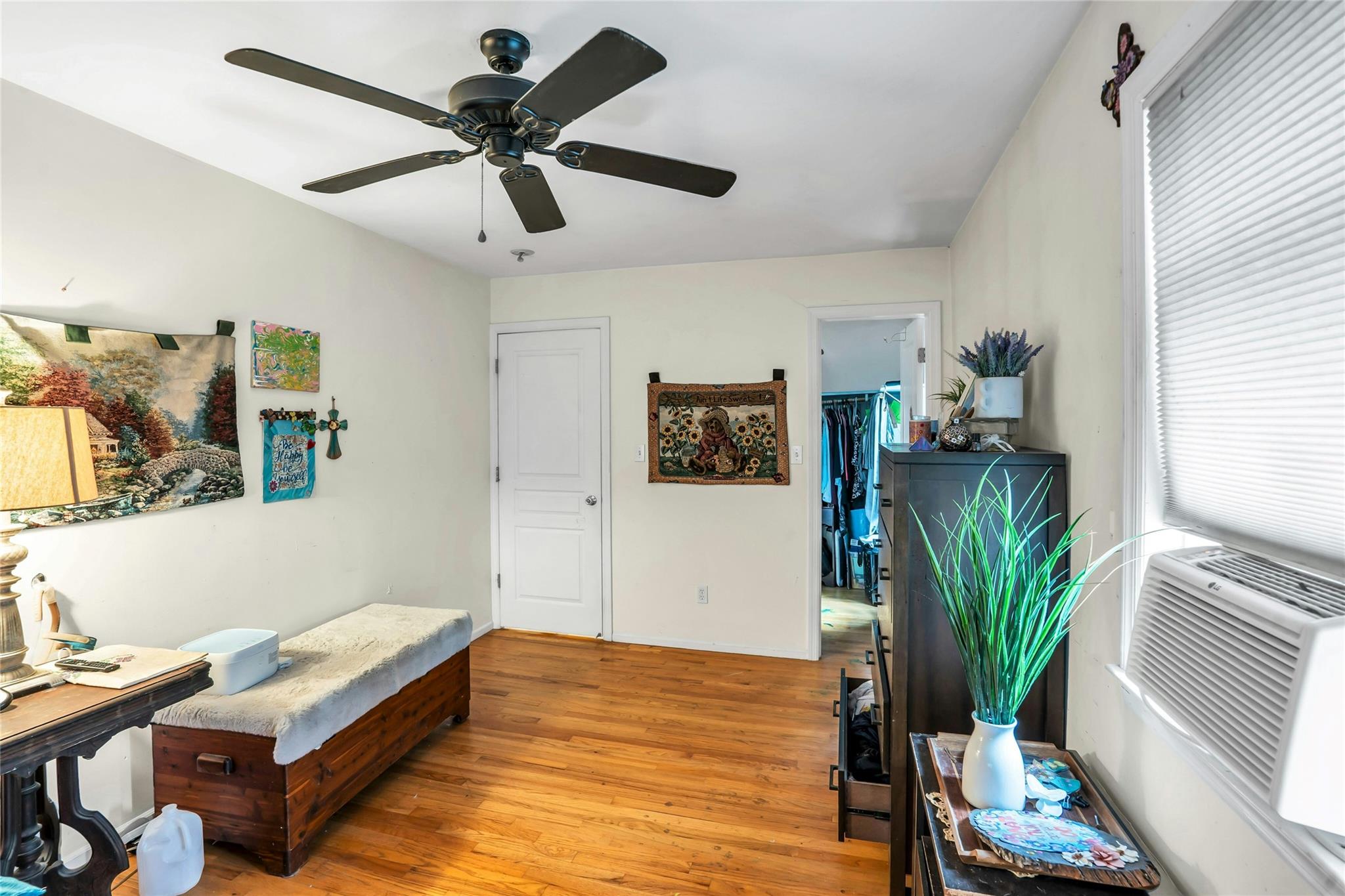 11 Grove Avenue, Saint James, NY 11780