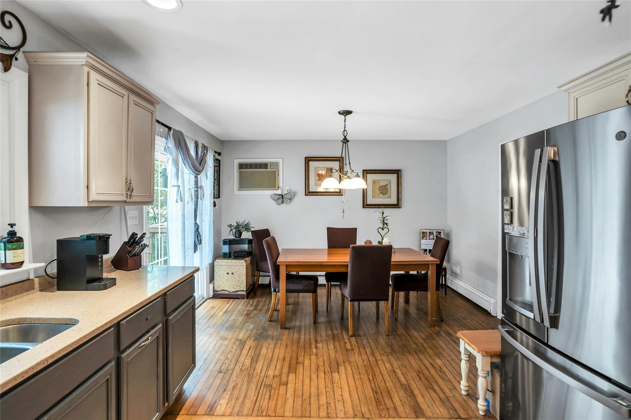 11 Grove Avenue, Saint James, NY 11780