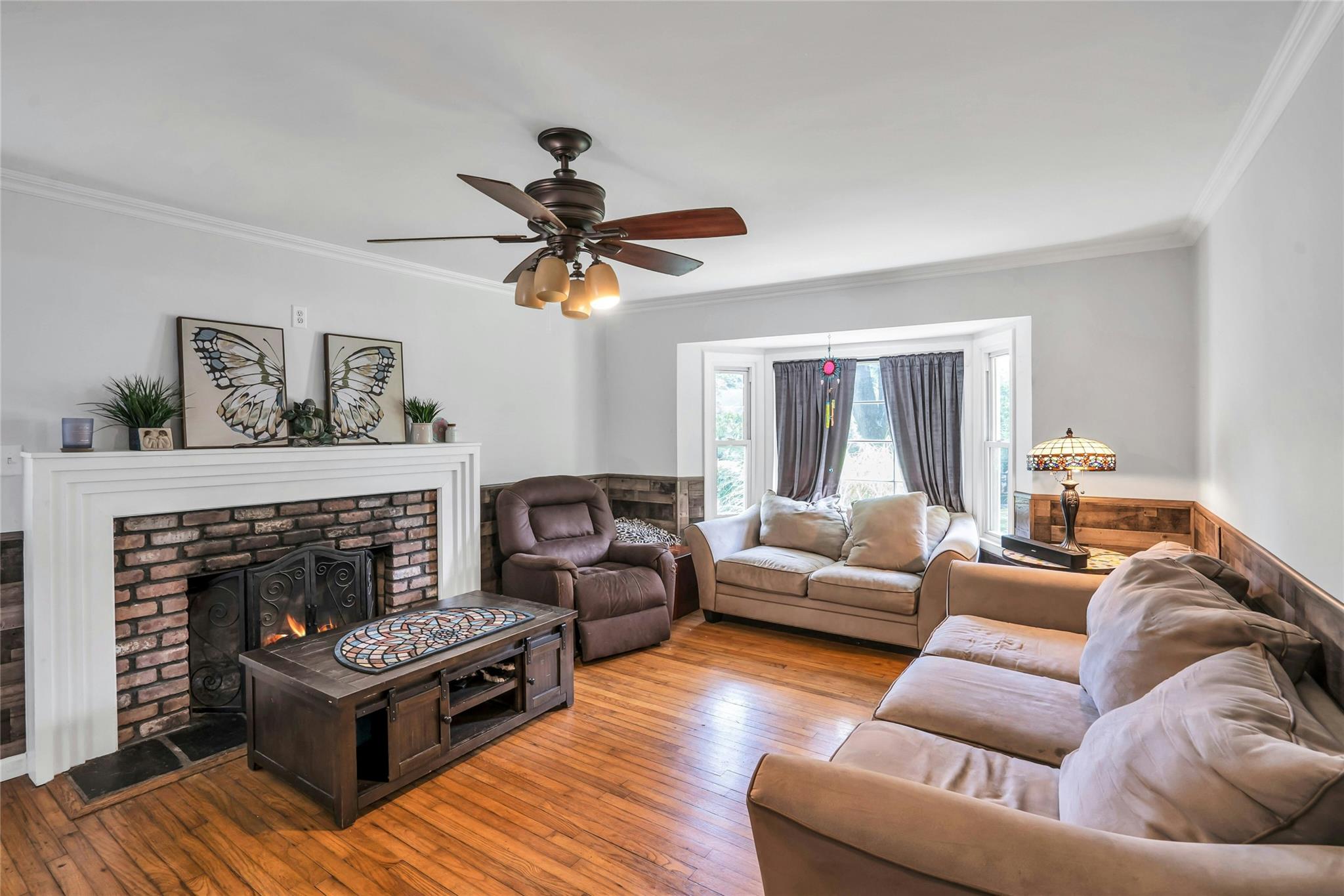 11 Grove Avenue, Saint James, NY 11780