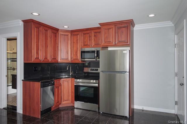 118 Carleton Avenue # 7A, Islip Terrace, NY 11752