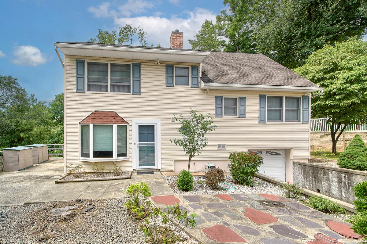 1 Parkview Avenue E, West Harrison, NY 10604