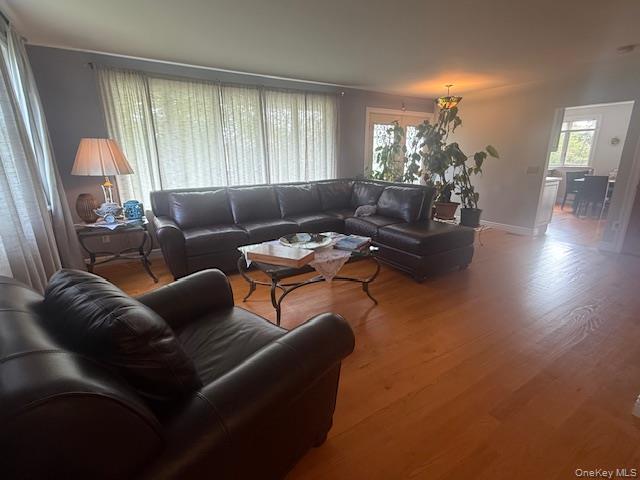 4225 Stars Road, East Marion, NY 11939