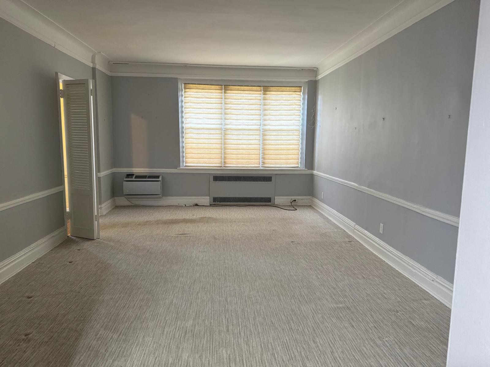 1 Meadow Drive # 3D, Woodmere, NY 11598